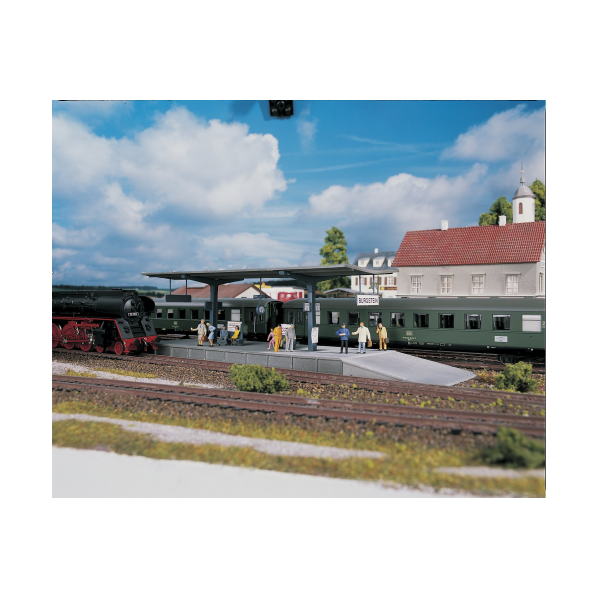 61821 "Burgstein" 候車亭